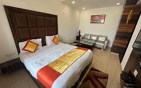 Hotel Royal Palace Hapur